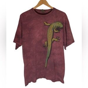 C30- The Mountain Maroon T-Shirt with Green Reptile Design - iguana